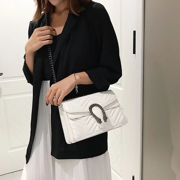 ✨White Snake Handbag - Picture 2 of 7